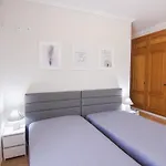 아파트 Modern 3-bedroom Retreat In Faro's Center