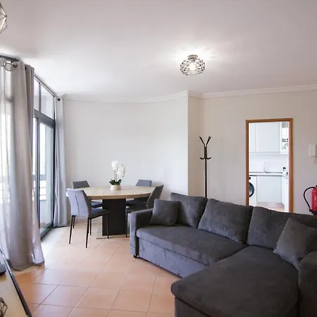 Modern 3- Bedroom Retreat In Faro'S City Center * Faro