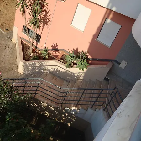 Appartement Modern 3- Bedroom Retreat In Faro's Center